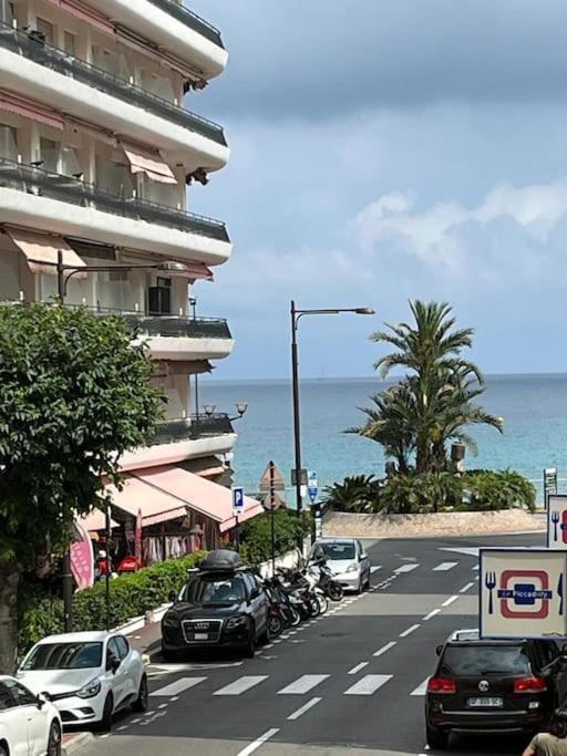 Studio Entre Plages Et Monaco Climatise Parking Roquebrune-Cap-Martin Kültér fotó